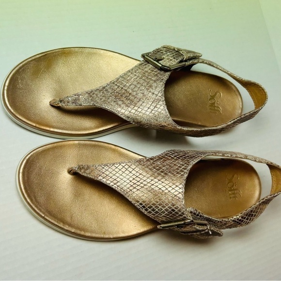 SOFFT Womens 9M Gold Scales Cushion Thong Sandals Spring Break Vacation Sturdy - Picture 3 of 15